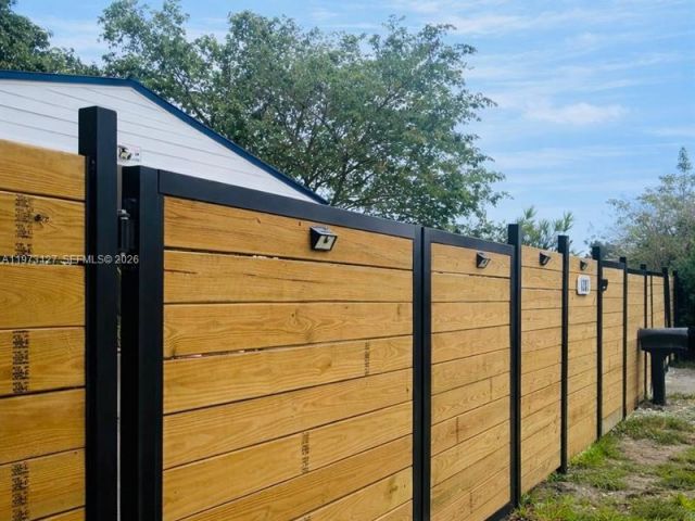 Home for sale at 1281 NW 31st Ave - photo 7501670