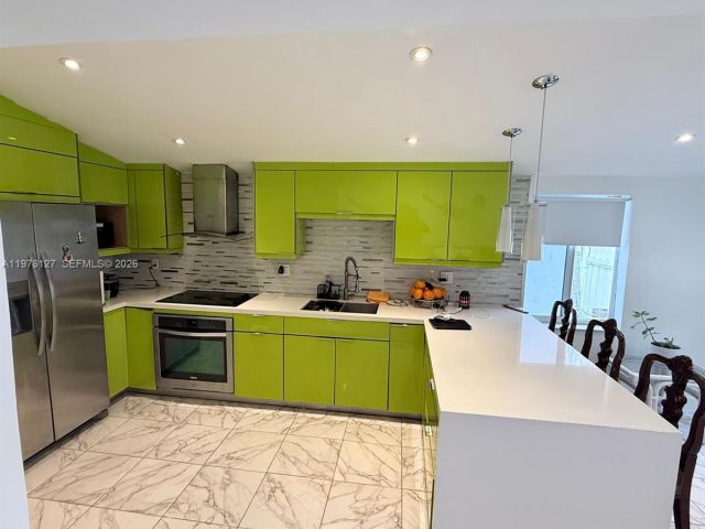 Home for sale at 1281 NW 31st Ave - photo 7501674