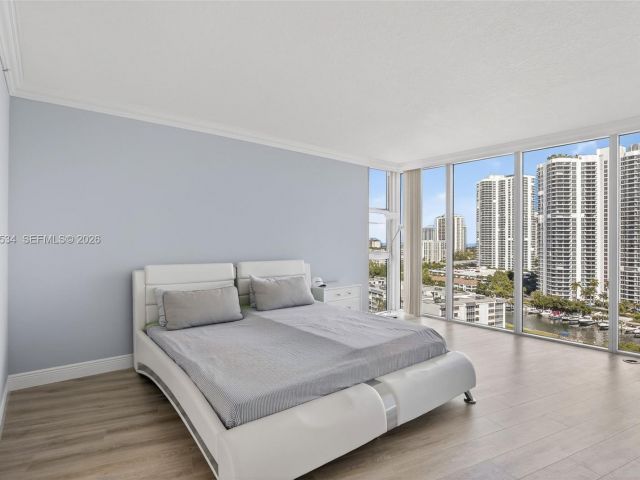 Apartment for rent  Unit #1501 - photo 7503302