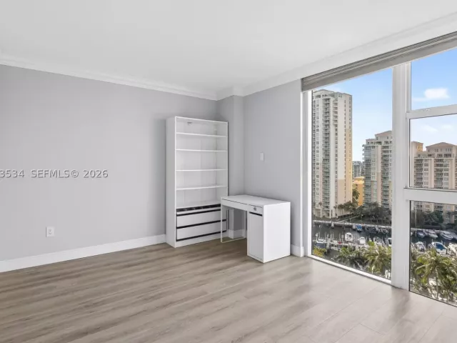 3-bedroom condo for rent in Aventura - 3370 Hidden Bay Dr 1501 - MondialRealty
