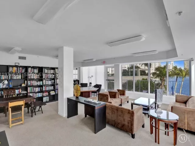 3-bedroom condo for rent in Aventura - 3370 Hidden Bay Dr 1501 - MondialRealty