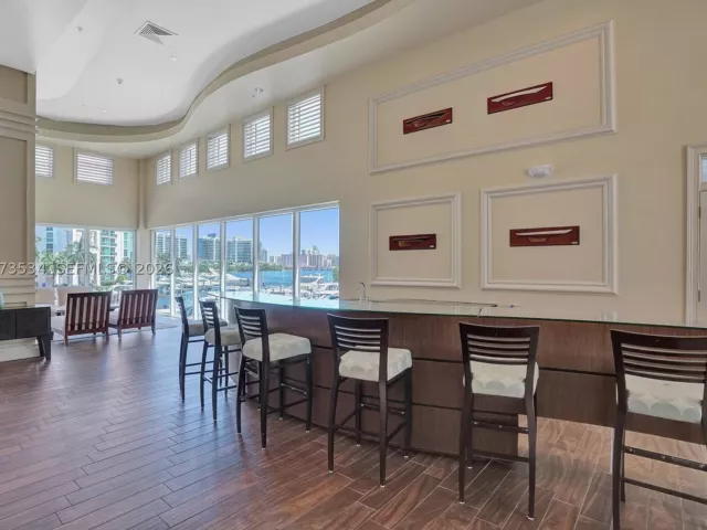 3-bedroom condo for rent in Aventura - 3370 Hidden Bay Dr 1501 - MondialRealty