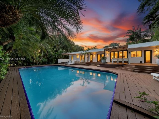 Home for sale at 2815 Regatta Ave - photo 7469226