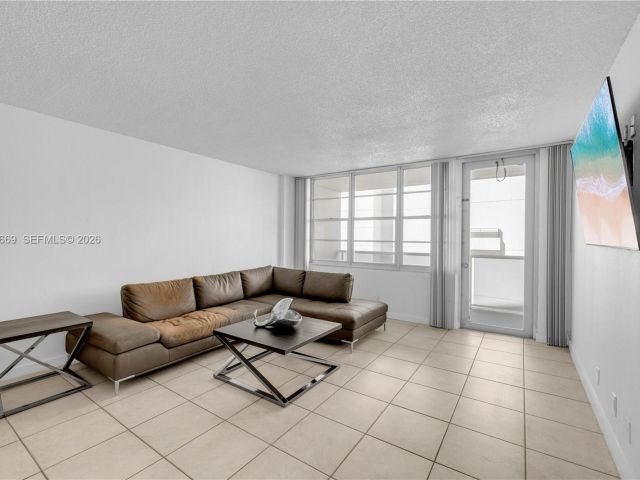 Apartment for sale  Unit #905 - photo 7470169