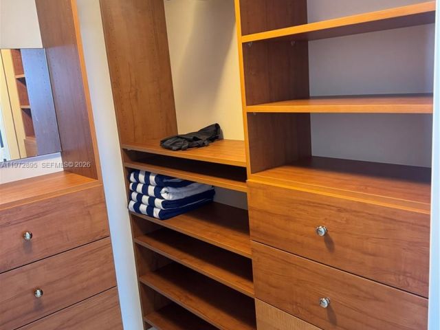 Apartment for rent  Unit #5008 - photo 7499690