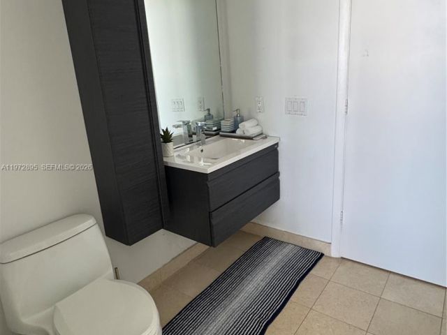 Apartment for rent  Unit #5008 - photo 7499693