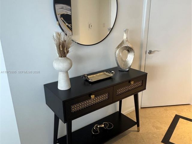 Apartment for rent  Unit #5008 - photo 7499702