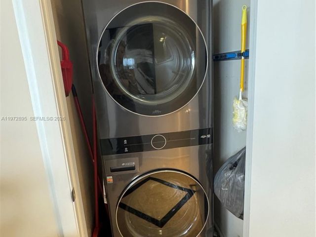 Apartment for rent  Unit #5008 - photo 7499703