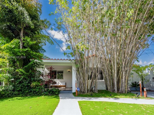 Home for sale at 1360 SW 16th St - photo 7525828