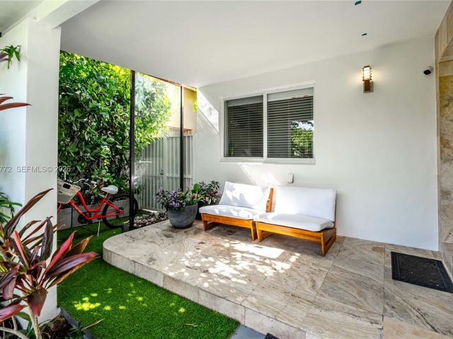 Home for sale at 1360 SW 16th St - photo 7525832