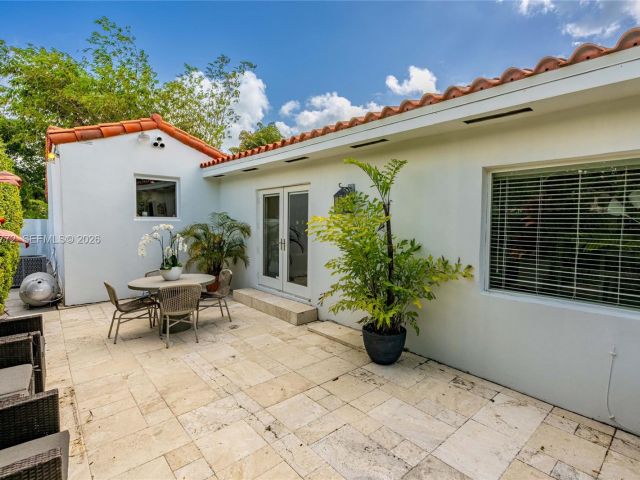 Home for sale at 1360 SW 16th St - photo 7525834