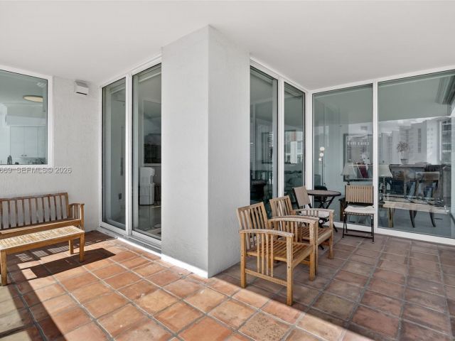 Apartment for rent  Unit #613 - photo 7503322