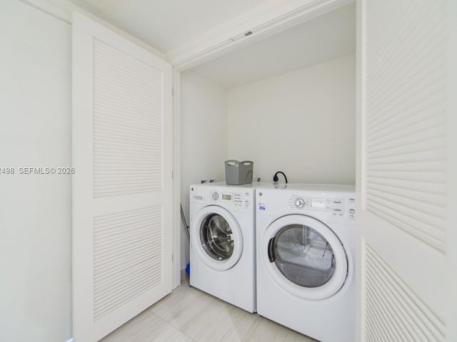 Apartment for sale  Unit #T4005 - photo 7512955