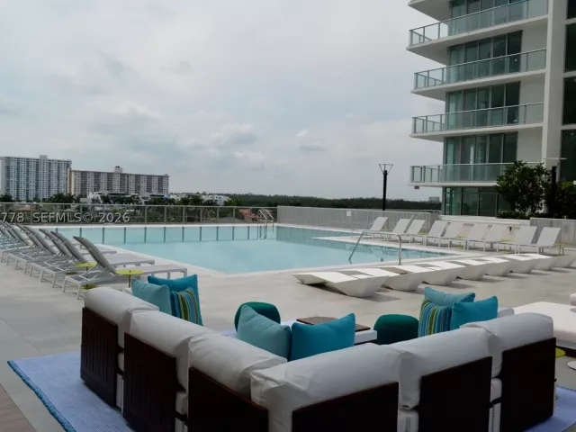 2-bedroom condo for sale in Sunny Isles Beach - 300 Sunny Isles Blvd 4-1705 - MondialRealty