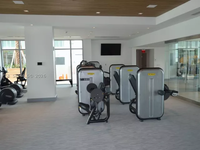 2-bedroom condo for sale in Sunny Isles Beach - 300 Sunny Isles Blvd 4-1705 - MondialRealty
