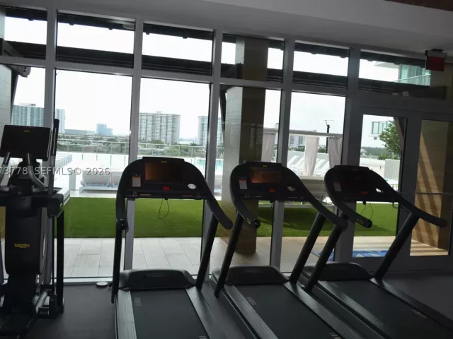 2-bedroom condo for sale in Sunny Isles Beach - 300 Sunny Isles Blvd 4-1705 - MondialRealty