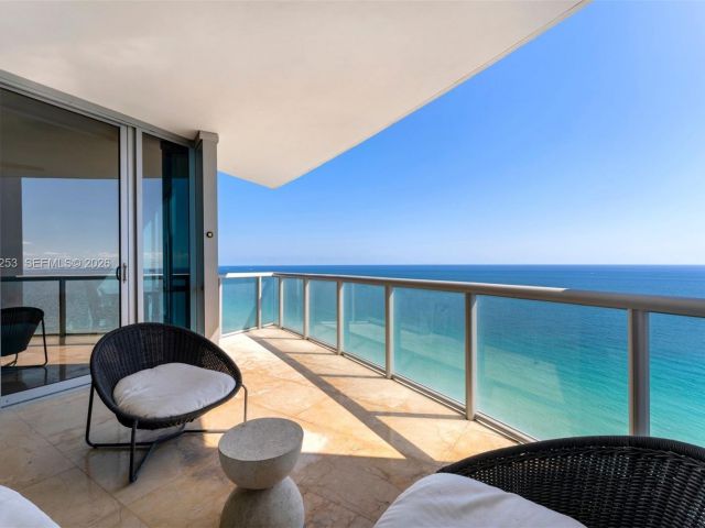 Apartment for rent  Unit #2405 - photo 7498672