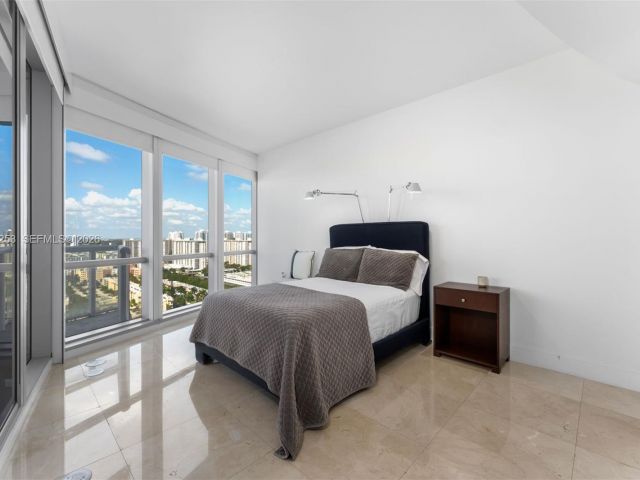 Apartment for rent  Unit #2405 - photo 7498695