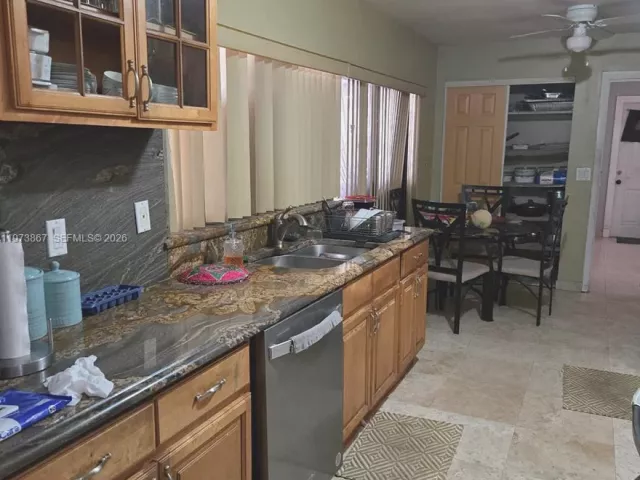 4-bedroom home for sale in Miami - 13377 SW 46th Ln - MondialRealty