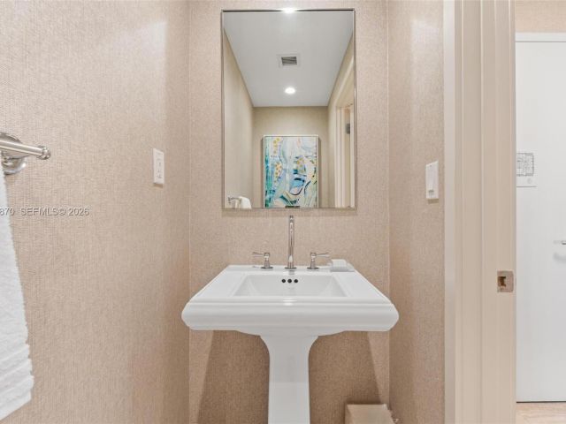 Apartment for sale  Unit #R1803 & R1804 - photo 7513776