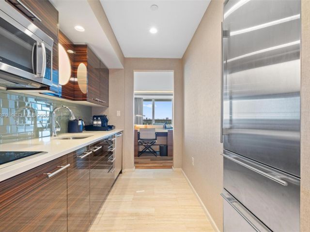 Apartment for sale  Unit #R1803 & R1804 - photo 7513777