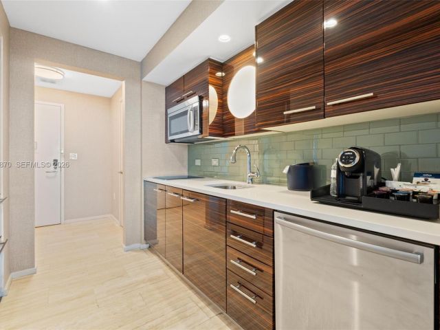 Apartment for sale  Unit #R1803 & R1804 - photo 7513778