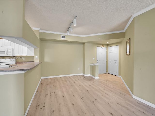 Apartment for sale  Unit #2210 - photo 7512725