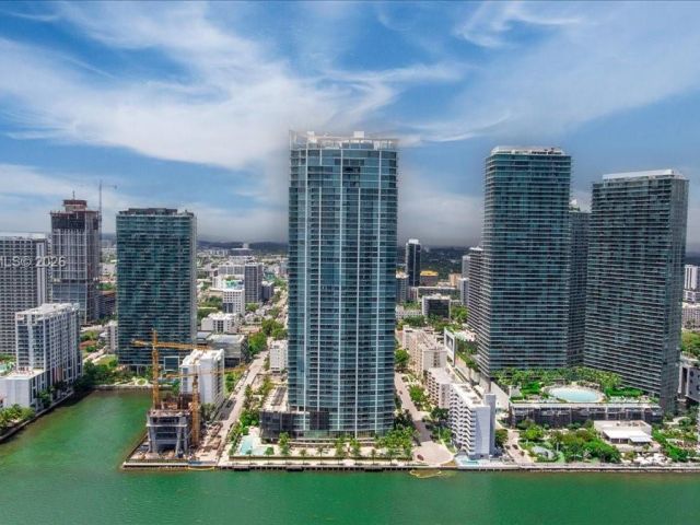 Apartment for sale  Unit #3004 - photo 7491357