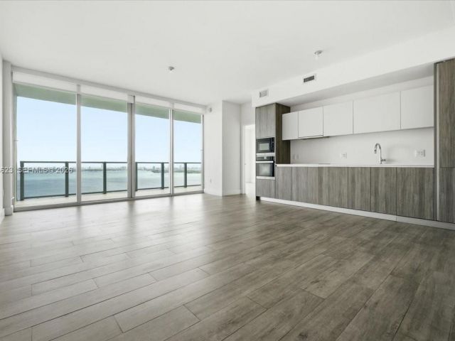 Apartment for sale  Unit #3004 - photo 7491369