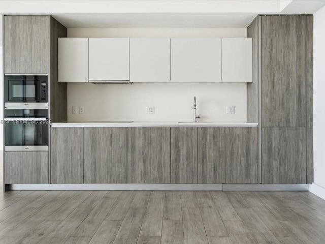 Apartment for sale  Unit #3004 - photo 7491370