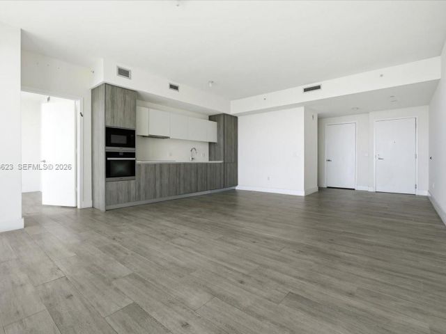 Apartment for sale  Unit #3004 - photo 7491373