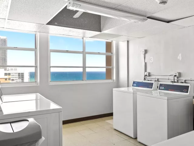 1-bedroom condo for sale in Hallandale Beach - 1950 S Ocean Drive PHB - MondialRealty