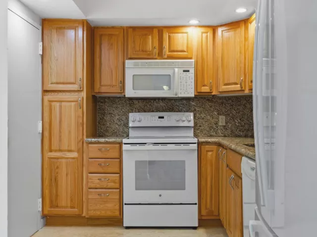 1-bedroom condo for sale in Hallandale Beach - 1950 S Ocean Drive PHB - MondialRealty