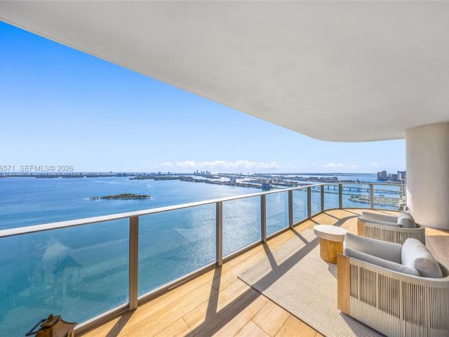 Apartment for rent  Unit #4007 - photo 7489068