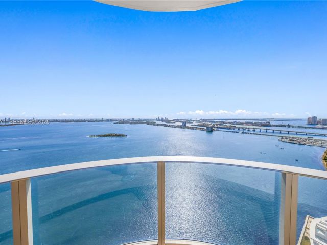 Apartment for rent  Unit #4007 - photo 7489070