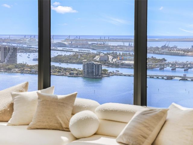 Apartment for rent  Unit #4007 - photo 7489085