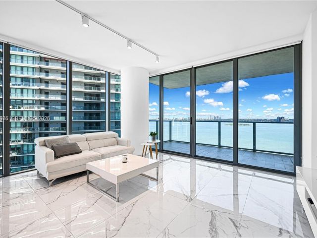 Apartment for rent  Unit #2007 - photo 7494689