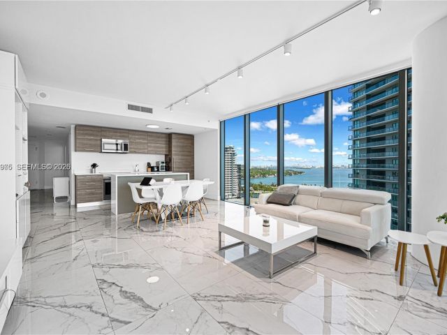 Apartment for rent  Unit #2007 - photo 7494694