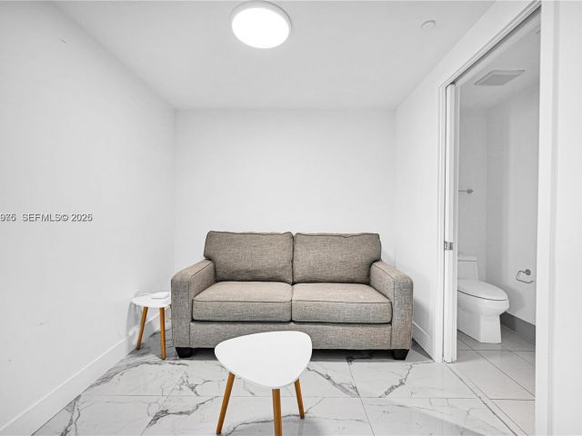 Apartment for rent  Unit #2007 - photo 7494704