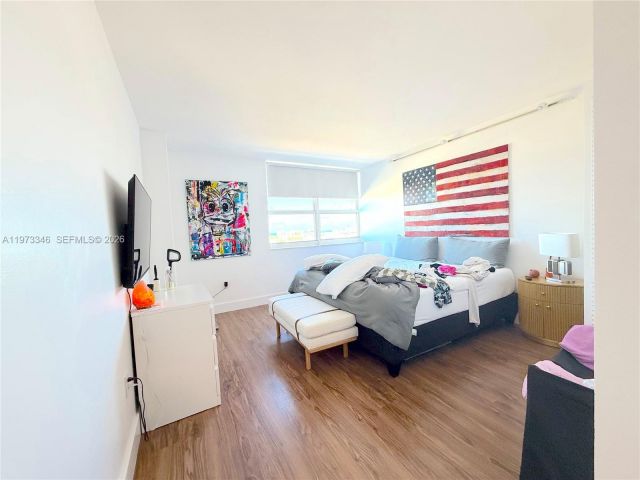 Apartment for sale  Unit #1206 - photo 7508641