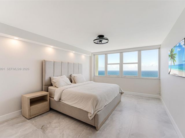 Apartment for rent  Unit #2406 - photo 7513895