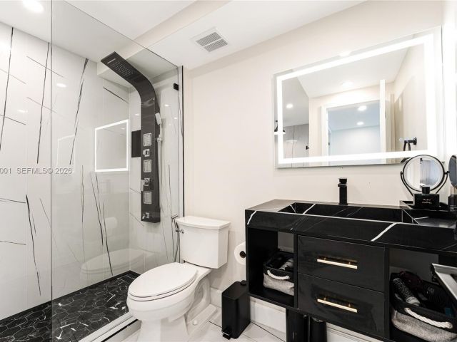 Apartment for rent  Unit #2406 - photo 7513900