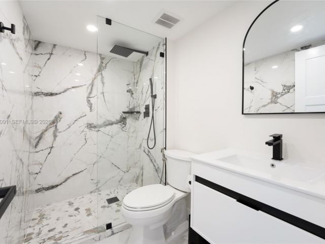 Apartment for rent  Unit #2406 - photo 7513902