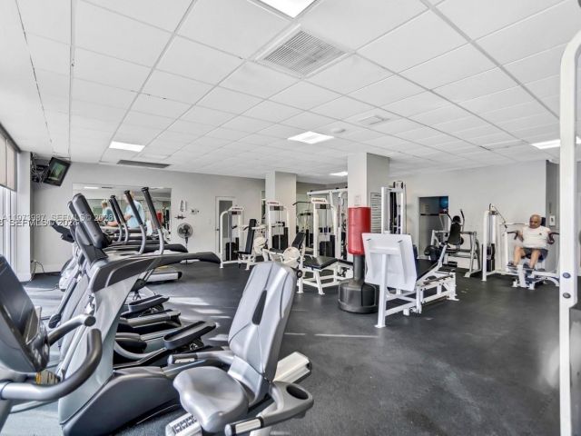 Apartment for sale  Unit #1812 - photo 7515607