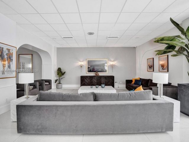 Apartment for sale  Unit #1812 - photo 7515611