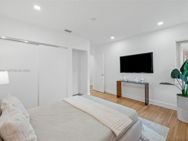 Home for rent at 5211 Granada Blvd - photo 7471542