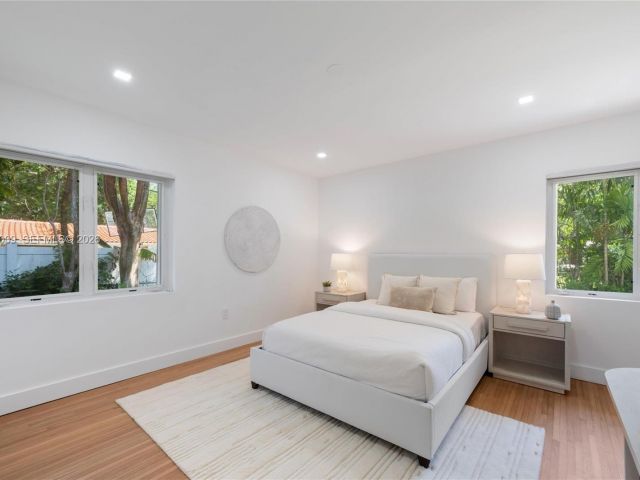 Home for rent at 5211 Granada Blvd - photo 7471545