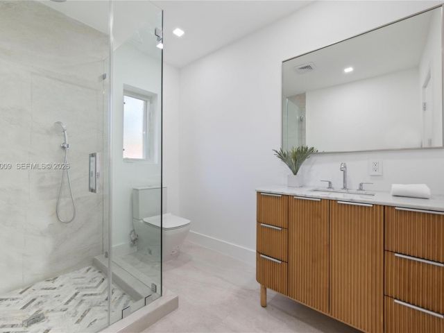 Home for rent at 5211 Granada Blvd - photo 7471547