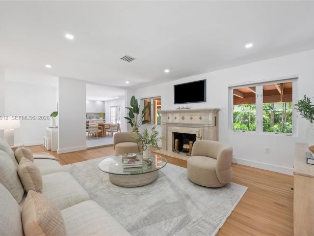 Home for rent at 5211 Granada Blvd - photo 7471549