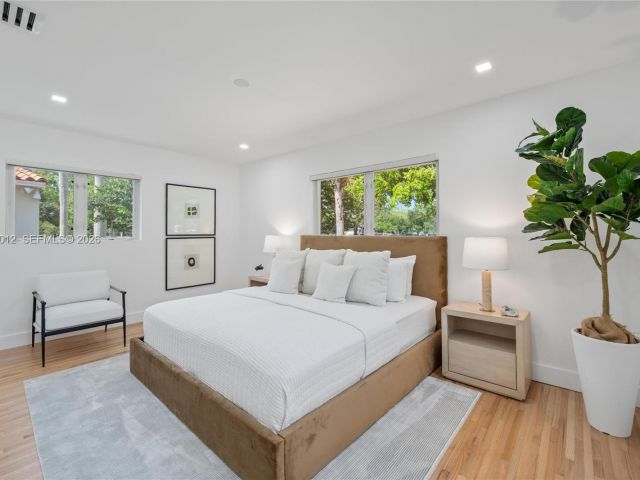 Home for rent at 5211 Granada Blvd - photo 7471568